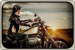 Schild Blech 30x20cm - Made in Germany - Motorrad Frau Girl Sonnenaufgang Metall Deko Blechschild