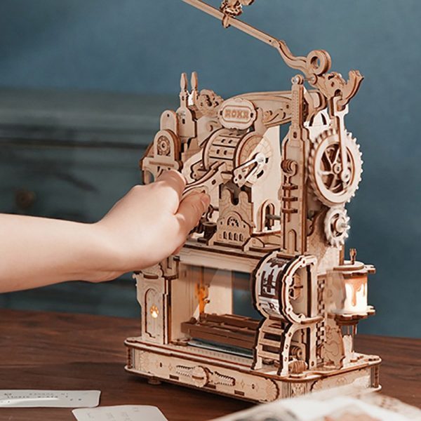 Robotime 3D-Holzpuzzle, klassische Druckmaschine, LK602, 21,5 x 14,5 x 27 cm – Bild 6