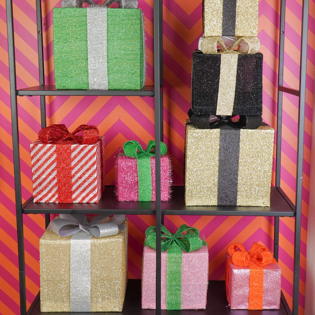 LED -Weihnachtsgeschenk - S3 - Polysteren - Schwarz/Gold -15/20/25 cm – Bild 8