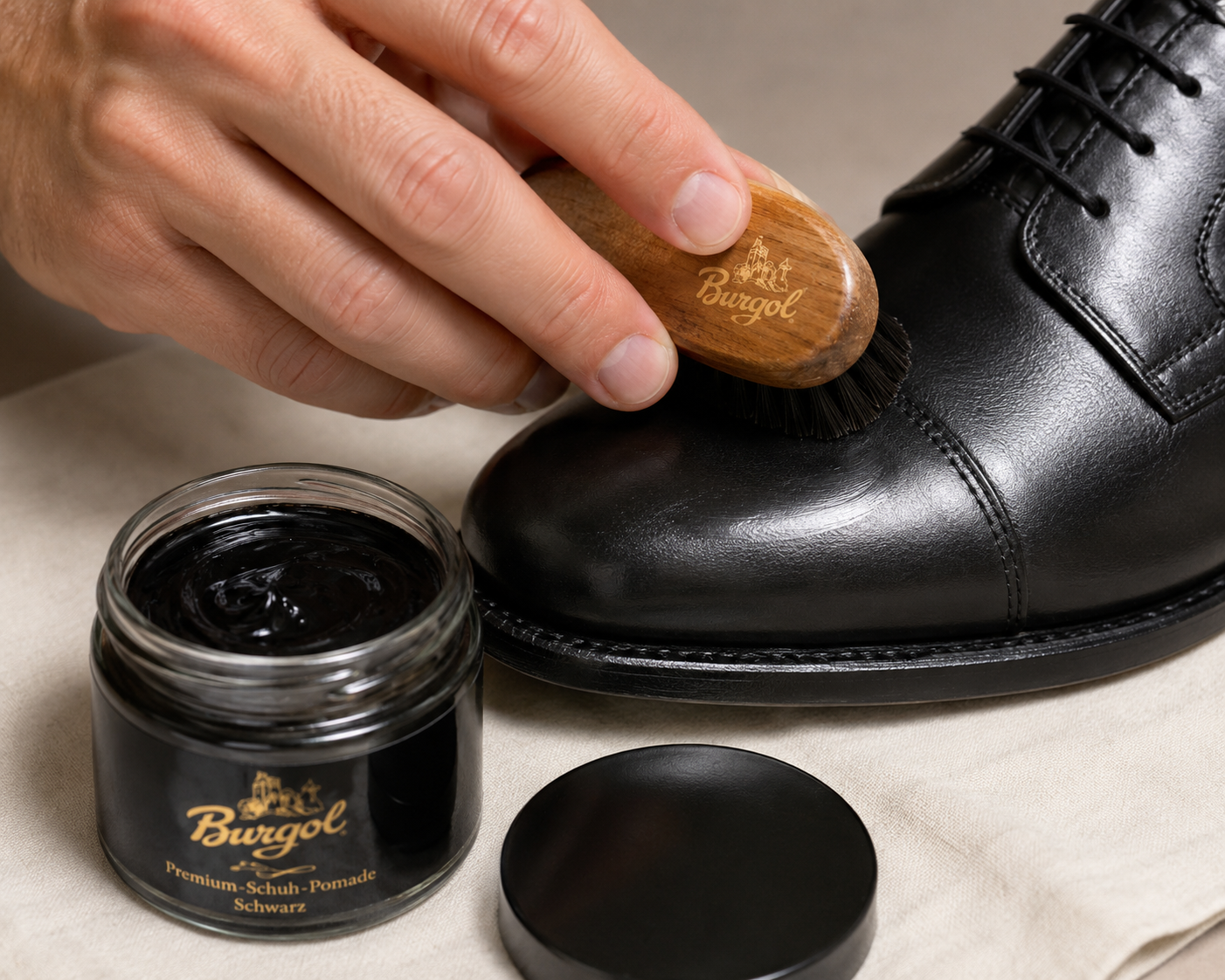 Burgol Premium Schuhpomade Schwarz – Hochwertige Schuhcreme für Glattleder mit Carnaubawachs & Bienenwachs – Bild 3